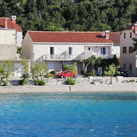 Trstenik 4570a * Trstenik (Dubrovnik-Neretva)